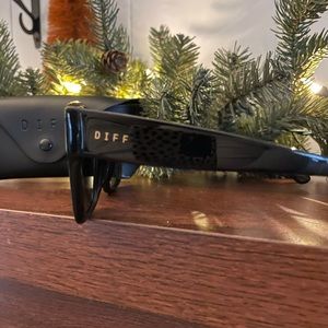 Diff Eyewear Bella II polarized sunnies